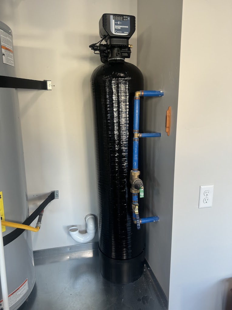 Why Tankless Water Heaters Are Ideal for Small Living Spaces